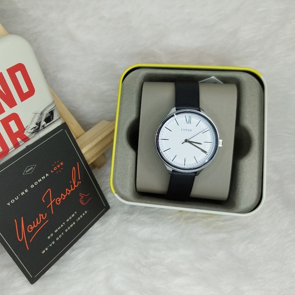 🎀Fossil women's watch - Picture 2 of 2